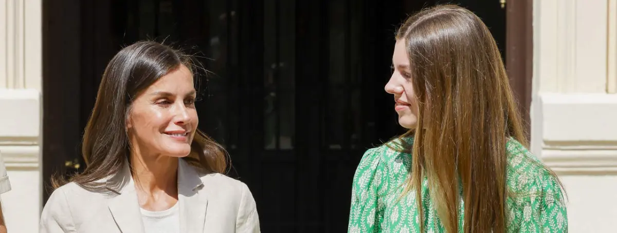 La infanta Sofía tiene una relación de amor odio con su madre porque Leonor es su ojito derecho