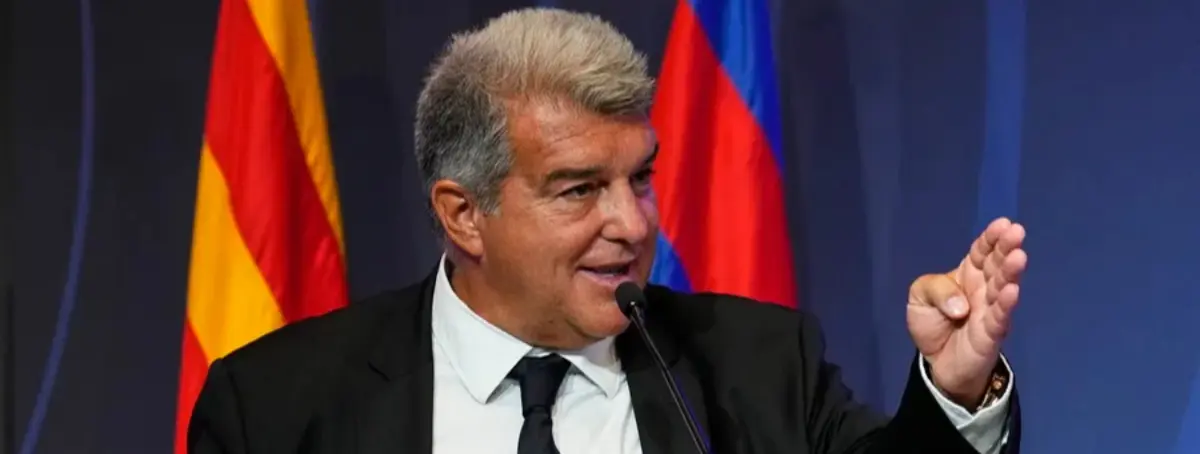 Tenía un pie fuera del Barça, Laporta no lo quiere renovar, pero se ha ganado la confianza de Hansi Flick