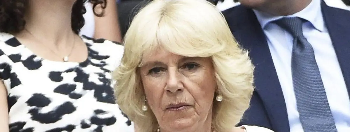 Camilla Parker Bowles ha amenazado a Carlos III si admite el regreso de Harry