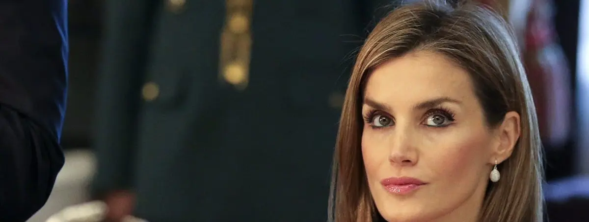 Letizia ha estado gestionando un problema grave en la familia: bebe diez cervezas en minutos