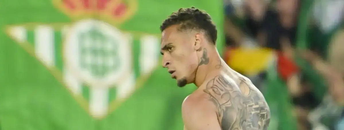 Antony, del Betis, acusado de maltratar a los miembros del staff