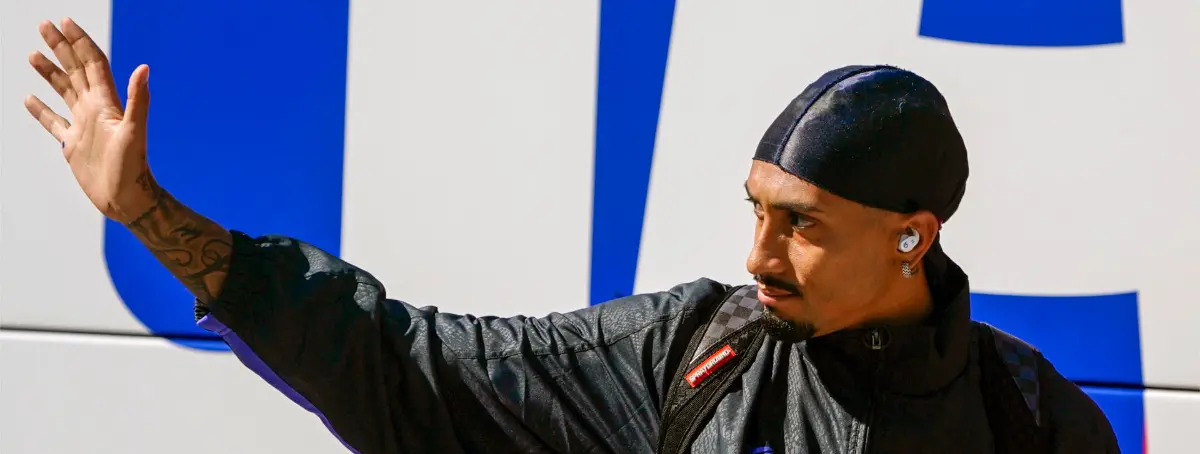 Raphinha se cae del once titular de Hansi Flick