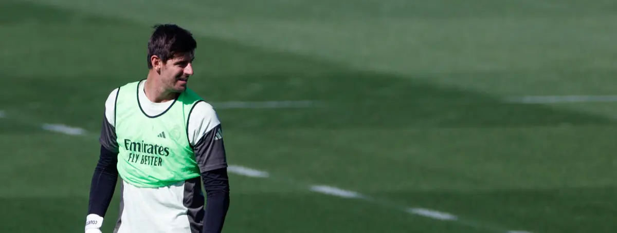Courtois empieza a generar demasiadas dudas en el Real Madrid, también en el vestuario, ha habido quejas
