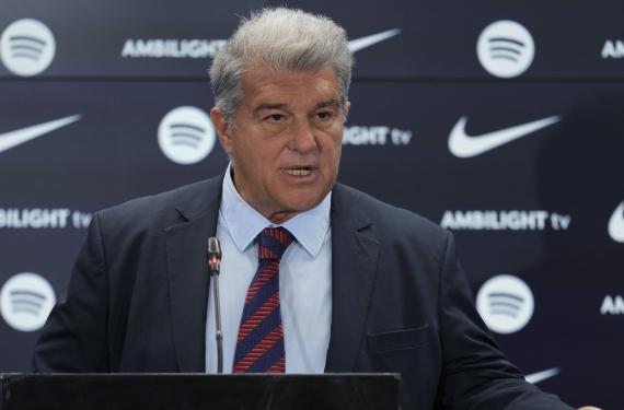 El Aston Villa aumenta la oferta hasta los 40+10 millones, pero Joan Laporta no venderá por menos de 60