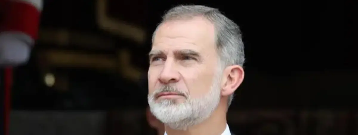 Felipe VI mueve contactos estratégicos para que no encuentre trabajo en España