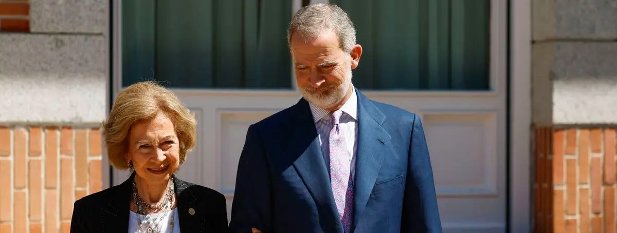 Felipe VI ha llorado mucho con su madre por su padre al que ha tenido que aprender a dejar de querer