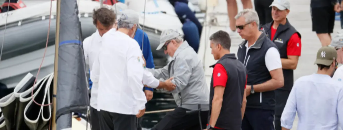 Domingo negro en Sanxenxo: el cabo Cabello y el teniente coronel Mochi encuentran a Juan Carlos I en el suelo