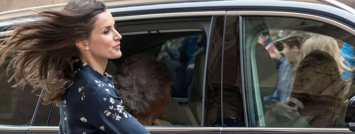 Letizia se queda como Dios la trajo al mundo dentro del coche oficial