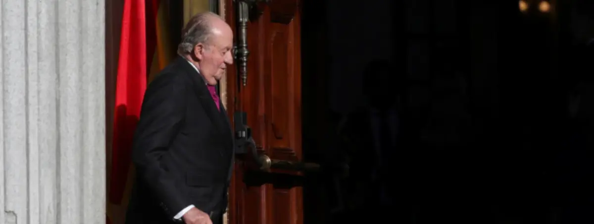 Empleados de Casa Real han visto a Juan Carlos pegar a la reina Sofía con un bastón