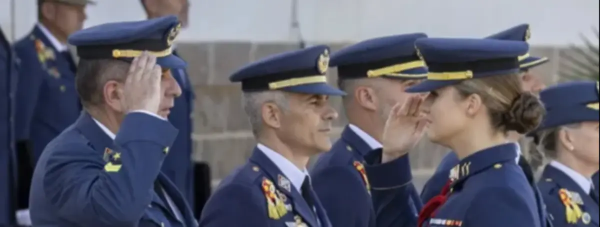 Oficiales de San Javier empiezan a estar molestos por los privilegios de Leonor