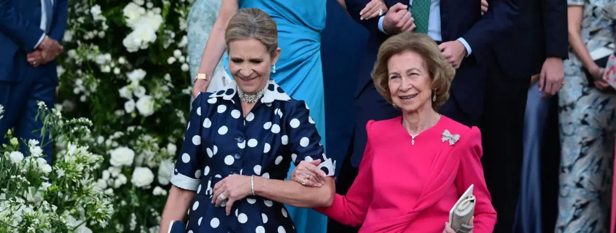 La infanta Elena está preocupada por el estado real de la reina Sofía