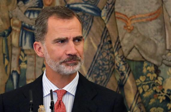 Felipe VI ha utilizado a sus hermanas para negociar con su padre la inocencia de la reina Sofía