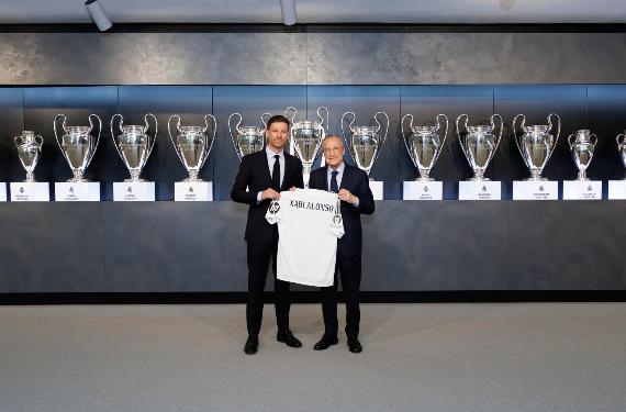 Florentino Pérez elige al sustituto de Xabi Alonso en el Real Madrid
