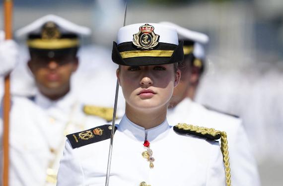 Oficiales de San Javier explican que Leonor utiliza a reclutas para que le limpien las letrinas