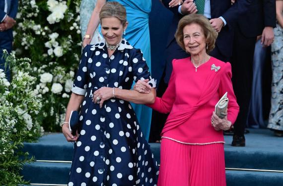 La infanta Elena está preocupada por el estado real de la reina Sofía