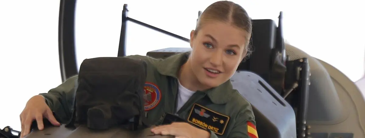 Oficiales de Leonor en San Javier aseguran que tiene miedo a volar