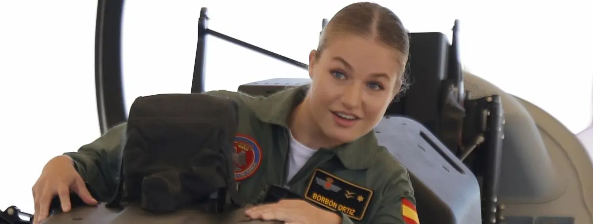 Compañeros de San Javier explican que Leonor sólo aparece en maniobras de riesgo para ser fotografiada