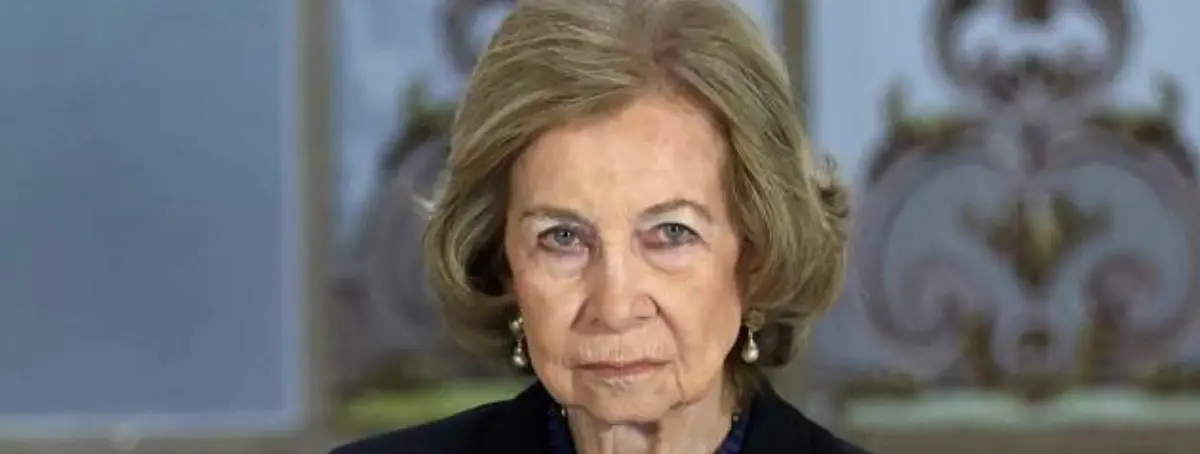 La reina Sofía ha llamado personalmente a su marido para exigirle que deje de hacer daño a su hijo