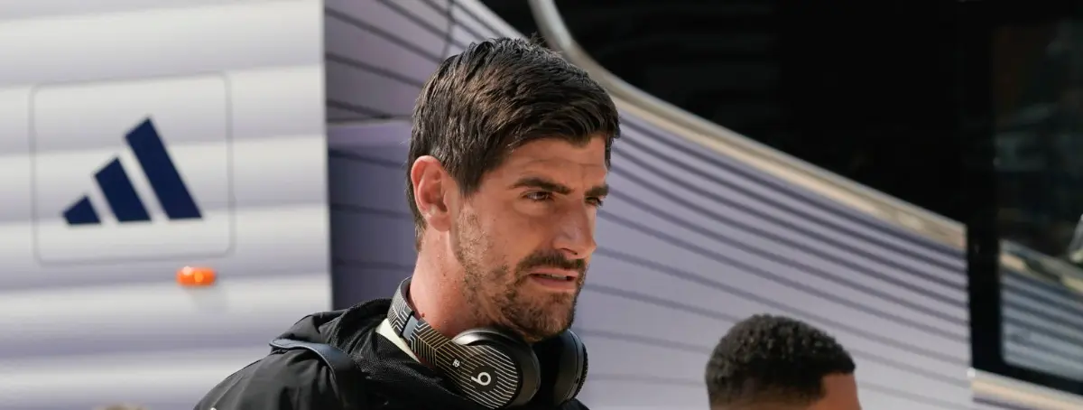 Courtos, como capitán, ha intentado poner paz, pero el vestuario del Real Madrid está enfrentado