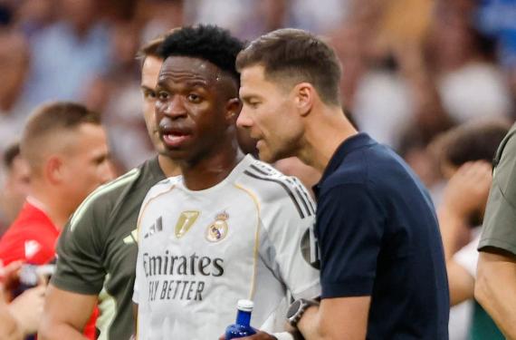 Vinicius le ha exigido a Florentino Pérez la destitución de Xabi Alonso