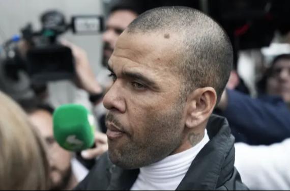 Nadie lo veía venir, Dani Alves prepara su vuelta al fútbol