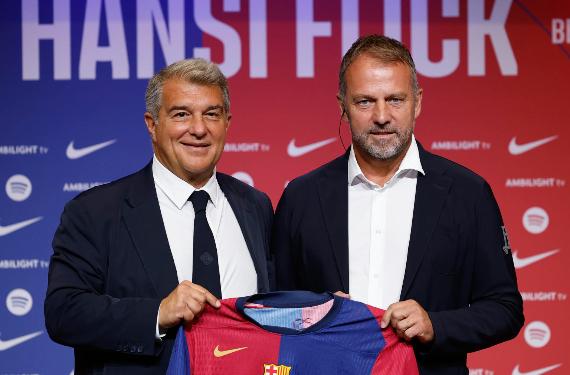 Disputa entre Joan Laporta y Flick por la renovación de un jugador del Barça