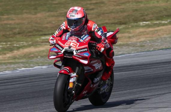 Marc Márquez sufre dos caídas en los test y enciende las alarmas