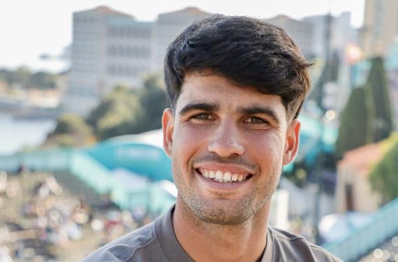 Carlos Alcaraz se deja ver en el concierto de Rosalía durante el ATP de Barcelona