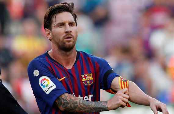 Llama a Florentino Pérez: se ofrece al Real Madrid (y le clava el puñal a Messi. Y al Barça)