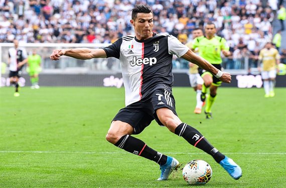 ¡Hay bomba Cristiano Ronaldo! Quiere entrenarlo, pero traicionaría a Messi