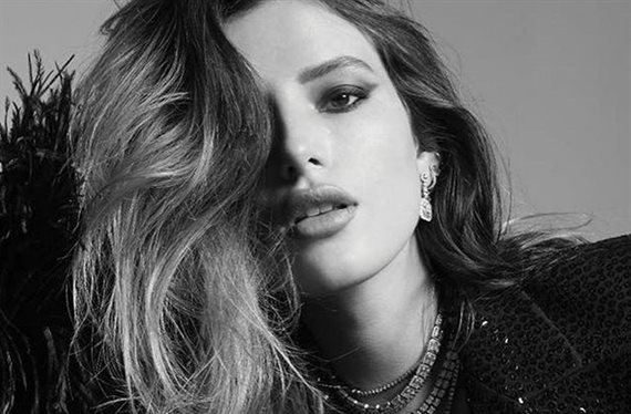 Bella Thorne ¡juega con lo prohibido entre sus dedos! ¡Ojo a lo que tiene!