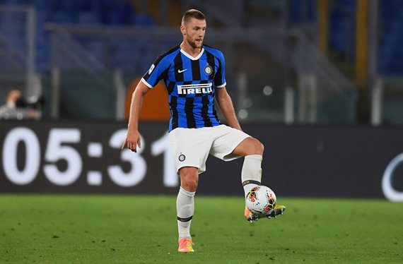 No es Skriniar: el zaguero del Inter que enamora al Barça