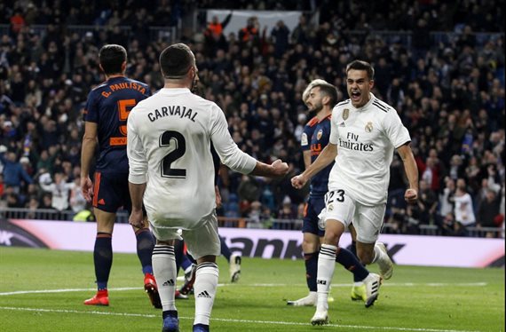 El Arsenal llega a un acuerdo con el lateral blanco: ¡20 kilos al Madrid!